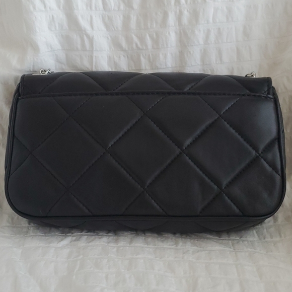 MK Michael Kors Hamilton Leather Clutch Handbag - Picture 3 of 16